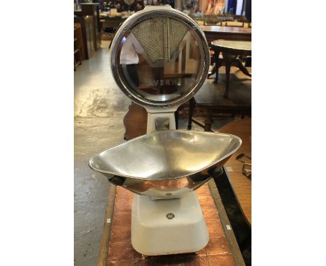 Avery Birmingham large shop scales.