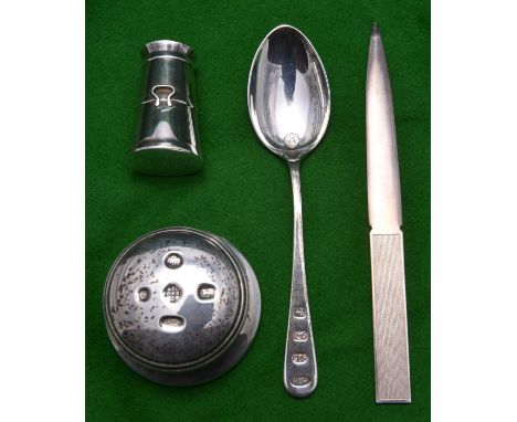 4x silver items. A paperweight hallmarked Birmingham 2000, 'LJM' for L.J. Millington. A paperknife with engine turned handle,