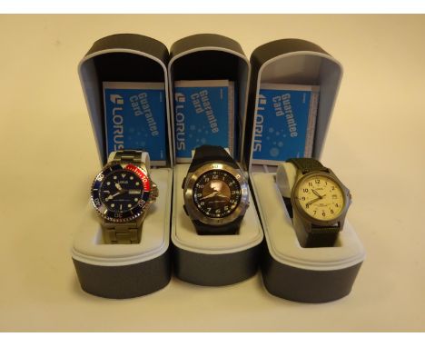 3x Lorus wrist watches. A Titanium Aviator. A Diver's Light. A Diver's Pepsi with stainless steel bracelet. 2x examples with 