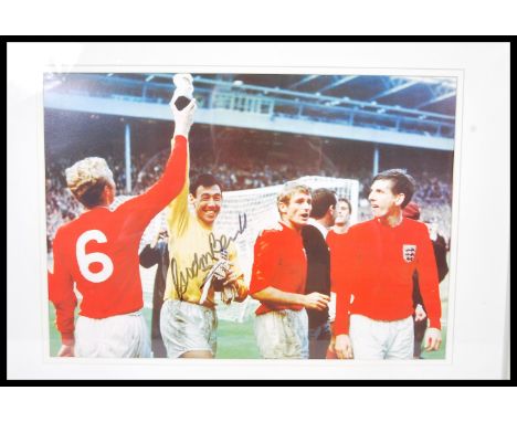 Gordon Banks - A framed and glazed autographed photograph / print of legendary England goalkeeper Gordon Banks,&nbsp; the pic