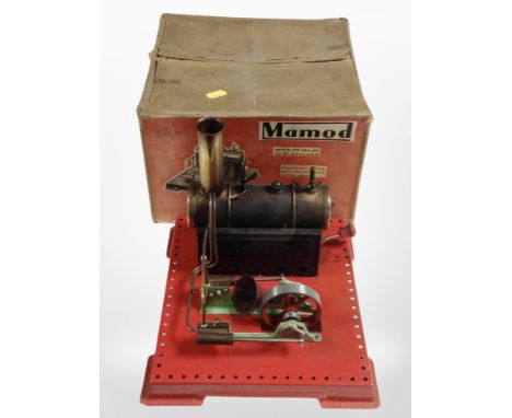 A Mamod SE3 live steam piston engine in original box, length 26 cm