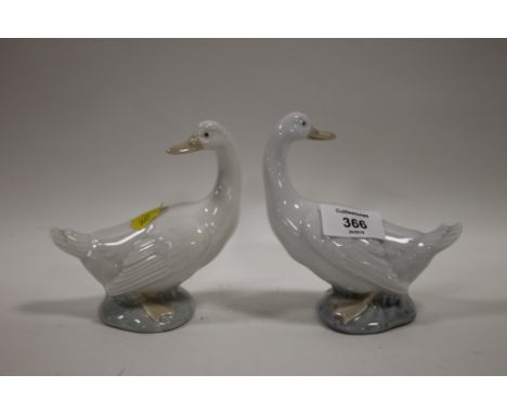 A PAIR OF NAO GEESE FIGURES 