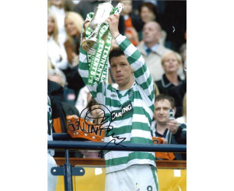 Alan Thompson Celtic Signed 16 x 12 inch football photo. Good Condition. All signed pieces come with a Certificate of Authent