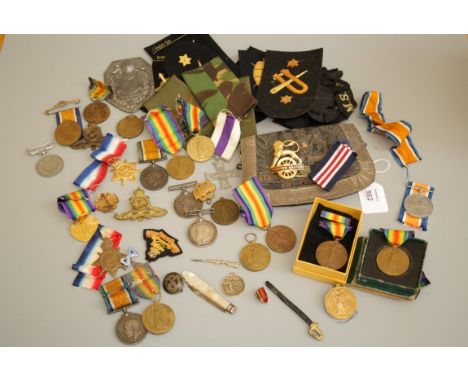 A collection of Great War medals, to include one to Pte Pearse of the Duke of Cornwall's Light Infantry, together with other 