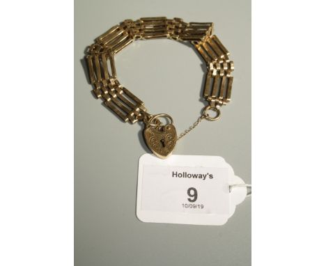 A 9ct gold gate link bracelet, with heart padlock clasp, 18gms