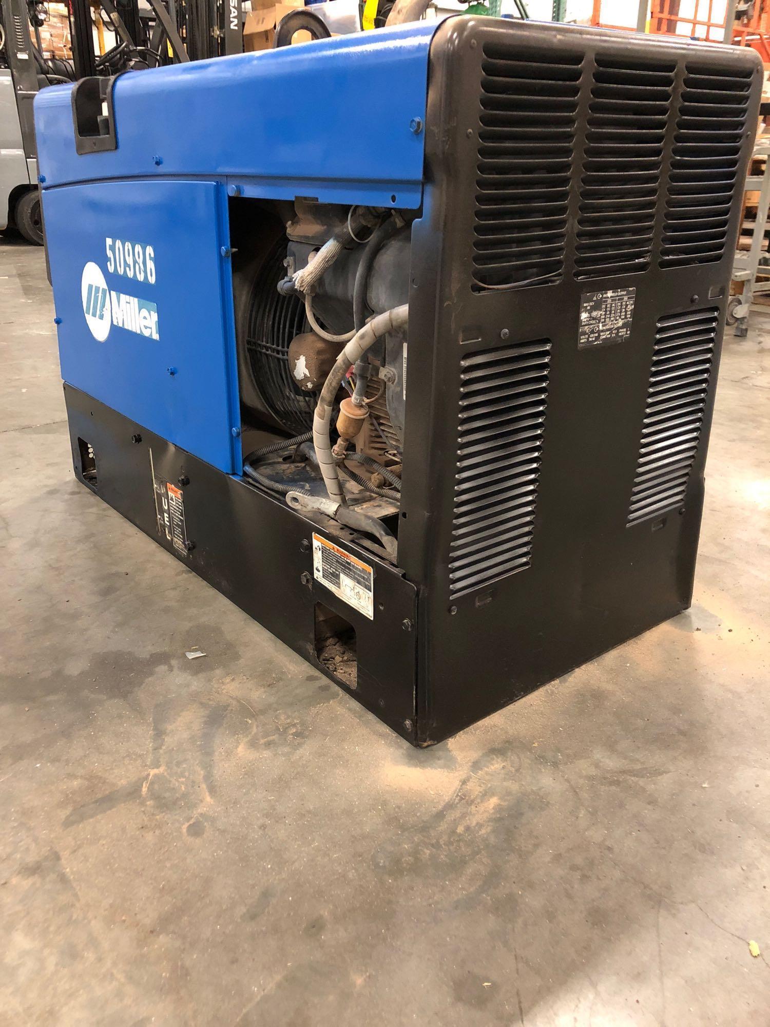 MILLER BOBCAT 250 WELDER/GENERATOR, KOHLER GAS ENGINE, RUNS AND