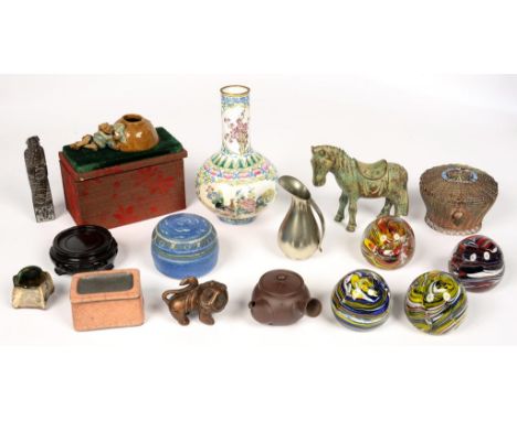 A SMALL COLLECTION OF SOUTH EAST ASIAN WORKS OF ART, TO INCLUDE A CANTON PAINTED ENAMEL BOTTLE VASE, 20TH C, A MINIATURE YIXI