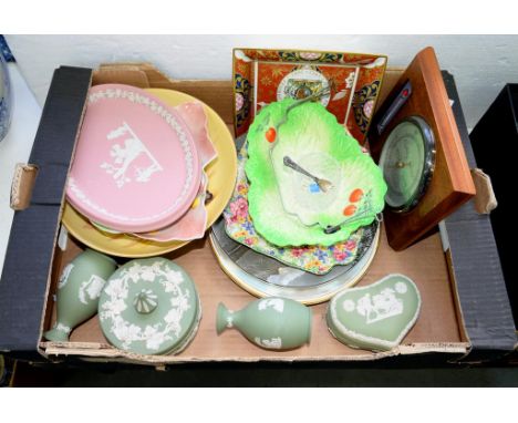 MISCELLANEOUS WEDGWOOD JASPERWARE, ROYAL WORCESTER COMMEMORATIVE DISH, ETC