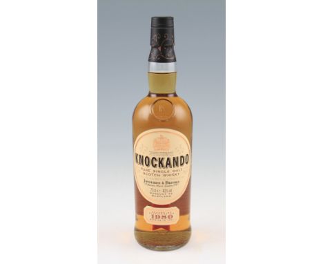 Knockando 15 year old Single Malt Scotch Whisky. Distilled 1980 bottled 1995. 40% 70cl.
