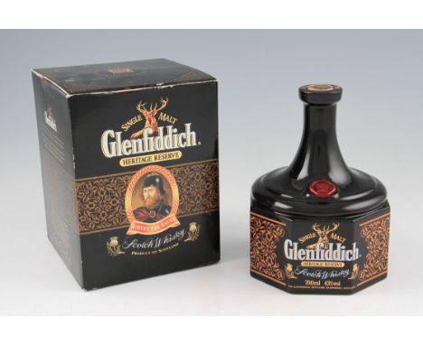 Glenfiddich Reserve Scotch Whisky Crock. Robert the Bruce edition. 43% 70cl.