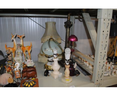 A Corinthian column table lamp and four other table lamps