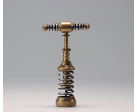 Peugeot corkscrew "spring" model - Weight:  470 g - Region: France - Period: 20eme - Sizes: H 190mm L 100mm - Condition: at f