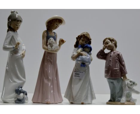 A GROUP OF 4 VARIOUS NAO FIGURINE ORNAMENTS    