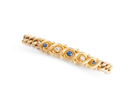 NO RESERVE -&nbsp;AN ANTIQUE SAPPHIRE AND DIAMOND BRACELET in 15ct yellow gold, formed of a series of curb links centring a p