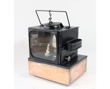 A BR(M) signal lamp with copper base, complete with burner 