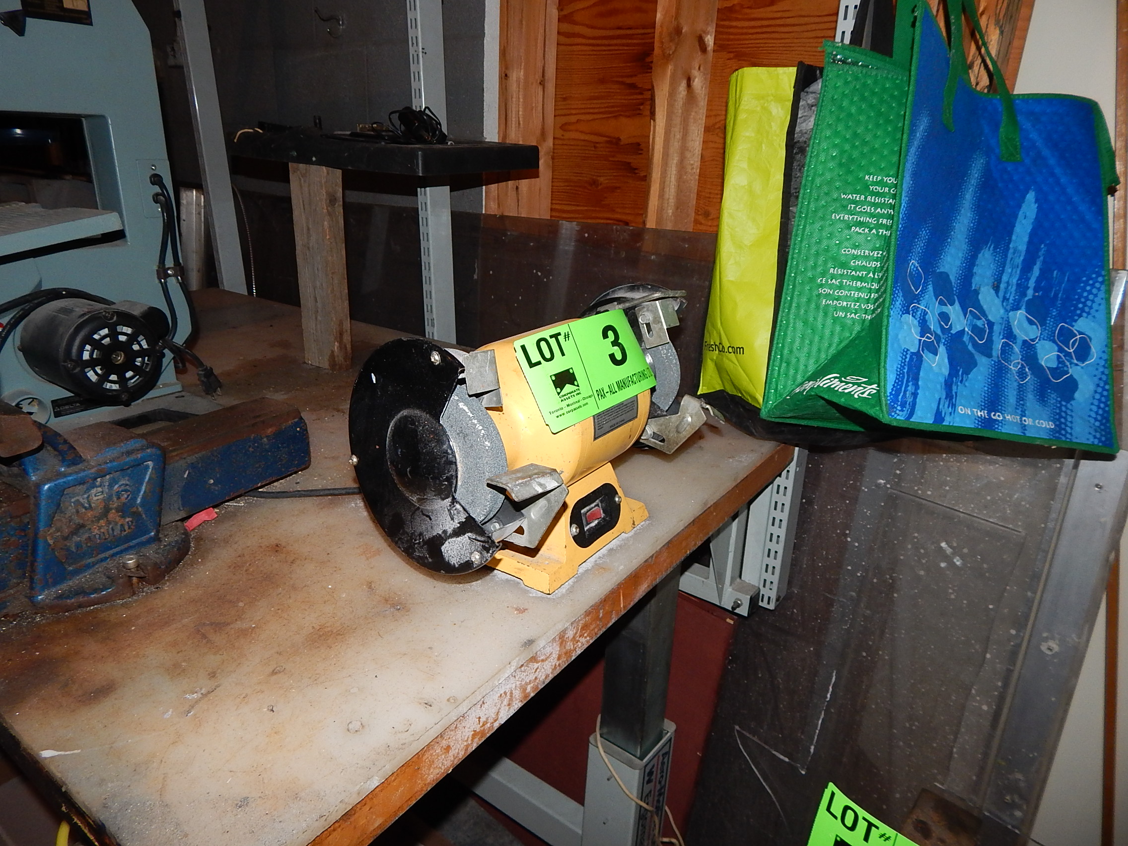 PRINCESS AUTO 6" DOUBLE END BENCH GRINDER