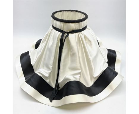 White silk lamp shade with black detailing and wavy decoration 