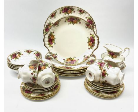 Royal Albert Old Country Roses pattern tea and dinner wares, comprising six dinner plates, five bowls, six side plates, cake 