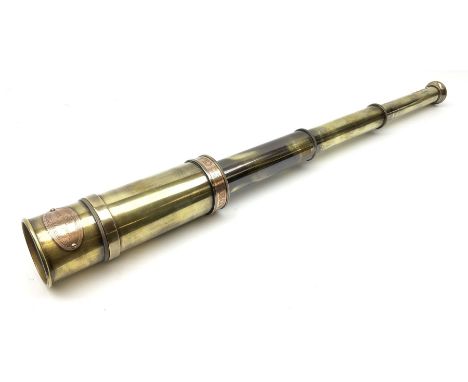 Reproduction brass three draw telescope, L62cm