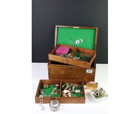 Collection of mixed costume jewellery &amp; collectables to include a silver necklace, women's cigarette case, miniature razo