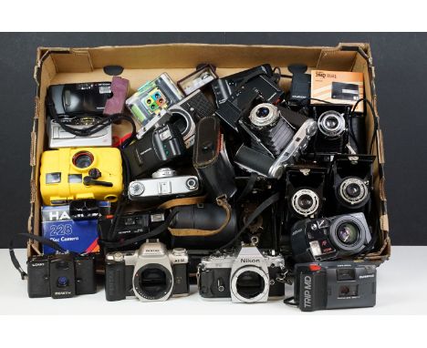 Collection of vintage film cameras to include Olympus, Kodak, Nikon, Pentax, Zenith Lomo LC-A, etc 