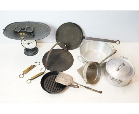 Collection of metal wares to include skillet, griddle pan, sauce pans, sieve and a Salter's infant weighing machine. 