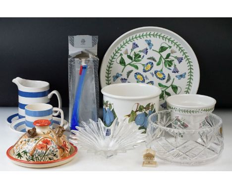 Portmeirion large cake plate, 'Pomona' planter and small 'Botanic Garden' plant pot together with a Pat Crombie mouse and flo