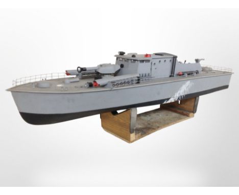 A remote control scale model of a destroyer, on stand, length 134cm.