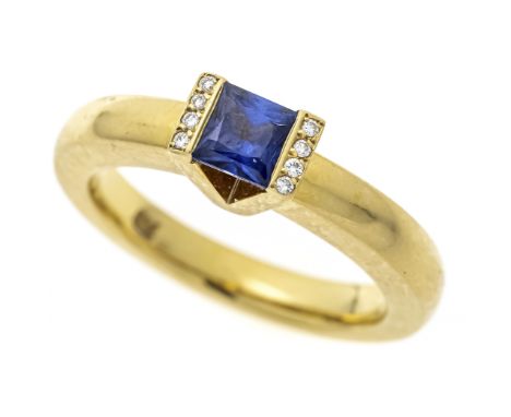 Saphir-Diamant-Ring GG 750/000 mit einem fac. Saphir-Carrée 4,5 mm Blau, transparent mit wenig inneren Merkmalen und 8 Brilla