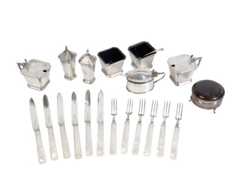 A SET OF SIX SILVER AND MOTHER OF PEARL FRUIT KNIVES AND FORKS, Birmingham 1932, with mother of pearl handles, forks 13.3cm (