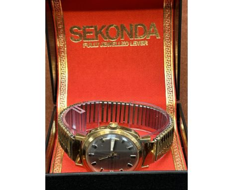 Vintage day date Sekonda wristwatch with original box