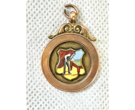 9ct Gold fob set with enamel dated 1914 Weight 7.7g 