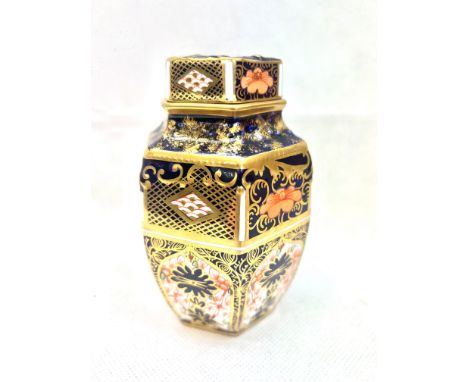 Royal crown derby 1128 hexagon lidded caddy Height 12 cm