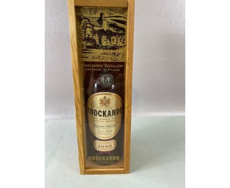 KNOCKANDO DISTILLERY SPEYSIDE SCOTLAND, 70CL pure single malt scotch whisky bottled in 1995 in presentation box 
