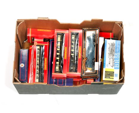 A quantity of '00' gauge Model Railway. Hornby, Bachmann, Mainline, Tri-ang etc. Including Hornby BR class 08 0-6-0 diesel sh