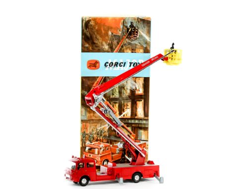 A Corgi Toys Simon Snorkel Fire Engine (1127). Boxed with information/instruction leaflet and one additional fireman. Fire en