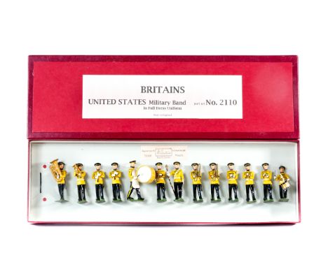 Britains United States Military Band in full dress uniform, from Set No.2110. 13 pieces, c. 1950's - several bandsmen missing