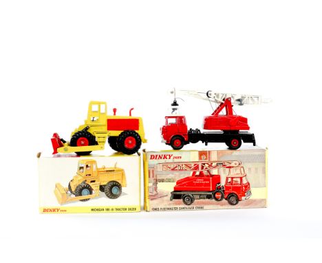 2 Dinky Toys. A Bedford TK Jones Fleetmaster Crane (970), in red with red interior and white crane. A Michigan 180-III Tracto