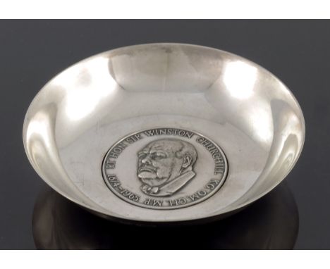 An Elizabeth II silver commemorative dish for Winston Churchill, A E Jones, Birmingham 1965, circular bowl form with cast por