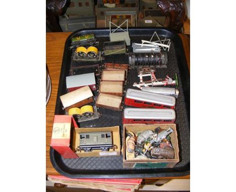 Rolling stock, lead figures and other model train items 