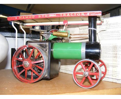 A Mamod TE1A Traction Engine with roof and box 