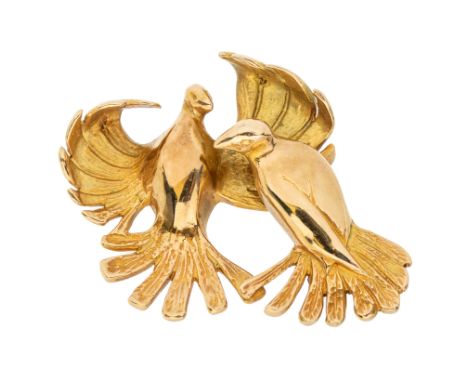 A George/Ivan Tarratt 9ct gold brooch, comprising two 'lovebirds' length approx 45mm, marked Ivan Tarrat, hallmarked Birmingh