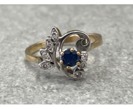 YELLOW GOLD SAPPHIRE AND DIAMOND RING SIZE P 3G