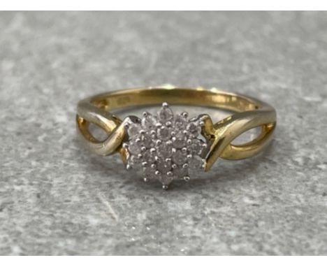 DIAMOND FLOWER HEAD STYLE RING SIZE O 1.8G