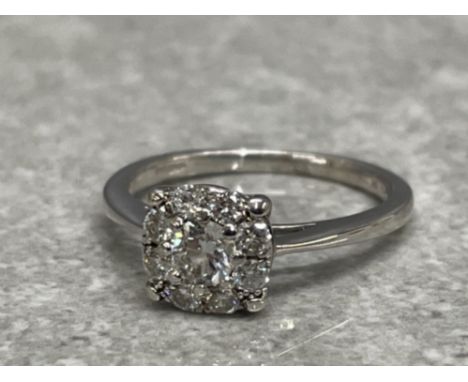 DIAMOND CLUSTER SOLITAIRE RING 9CT WHITE GOLD
