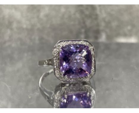 9CT WHITE GOLD DIAMOND AMETHYST CLUSTER RING SIZE T