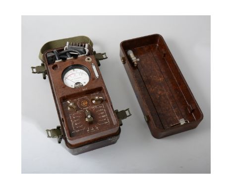 Bakelite cased army signal radio, Canadian Army, 29cm.