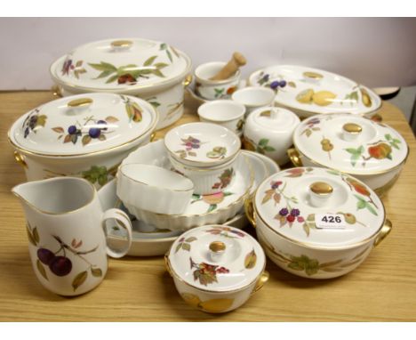 A quantity of Royal Worcester Evesham dinner china.
