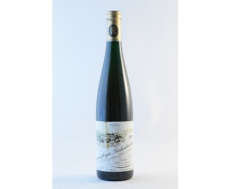 Scharzhofberger Riesling Trockenbeerenauslese Goldkapsel 2010 Egon Müller(signs of old seepage; stained label; lightly corrod