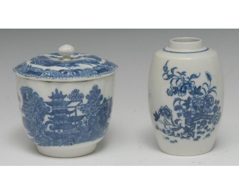 A Caughley Willow pattern fluted  sucrier and cover, printed in underglaze blue, 12cm high, S mark, c.1770;  a similar ovoid 